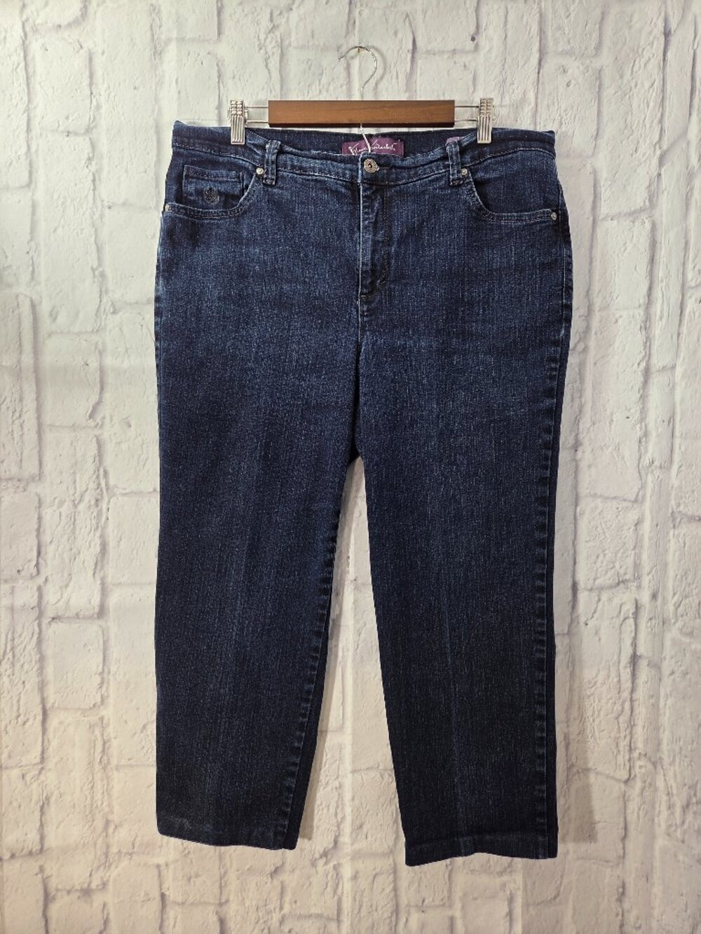 Gloria Vanderbilt 16W Amanda Indigo Denim Wash High Rise Straight Jeans (Flaw)